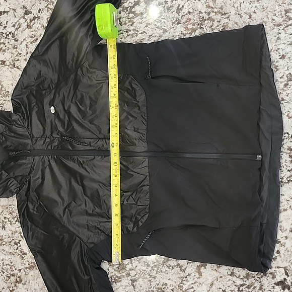 Womens XL Mountain Hardware Jacket - Picture 2 of 7